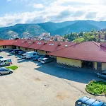 Borika Hotel 4*