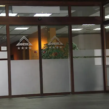 מלון Borika 4*